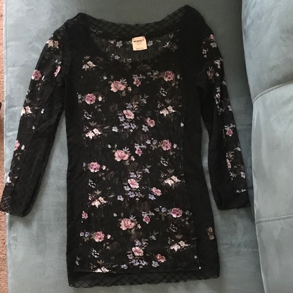 Intimately Free People Black Floral Lace Top - Picture 2 of 6